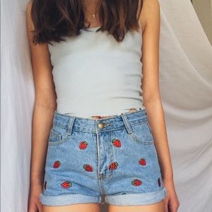 Embroidered high waisted denim shorts